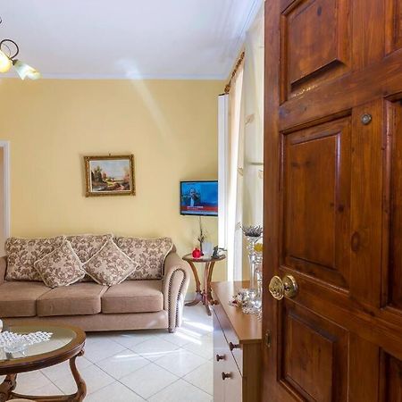 Ria'S Apartment In Corfu Town מראה חיצוני תמונה