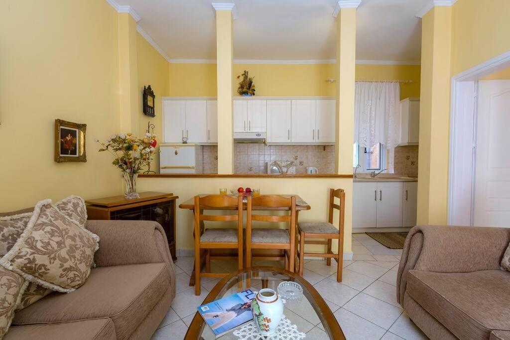 Ria'S Apartment In Corfu Town מראה חיצוני תמונה